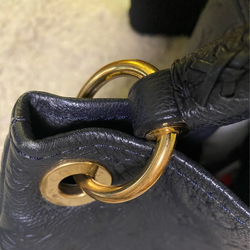lv artsy mm 壓紋 皮革 經典 全黑 皮革 肩背包 手提包 近全新-1