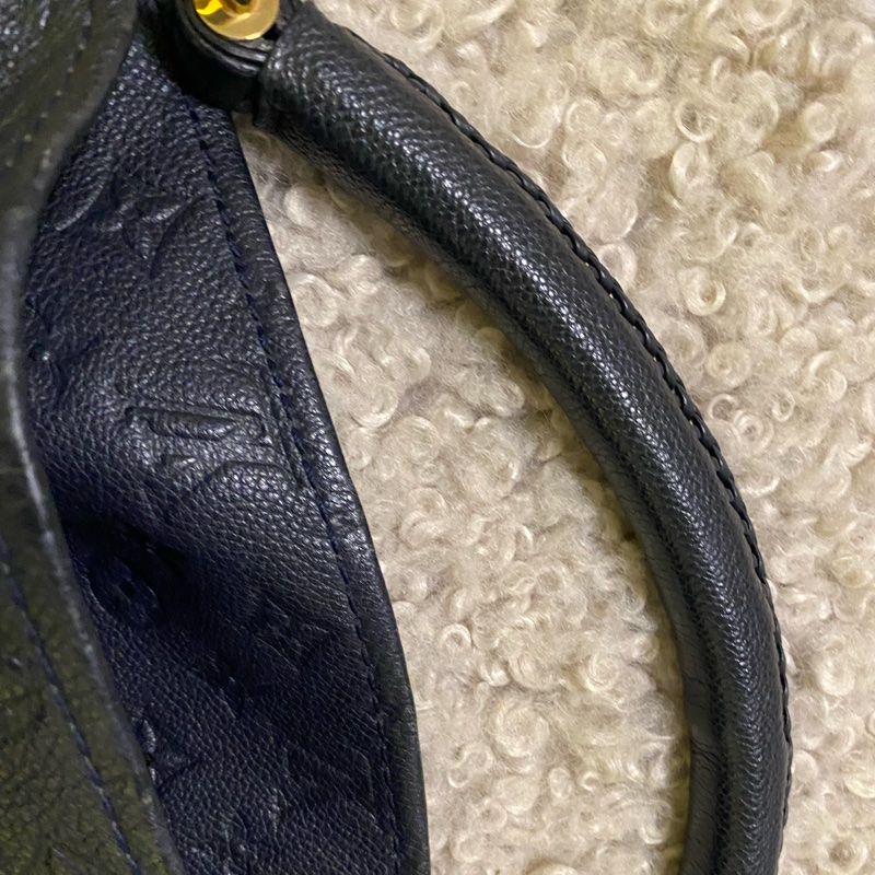 lv artsy mm 壓紋 皮革 經典 全黑 皮革 肩背包 手提包 近全新-4