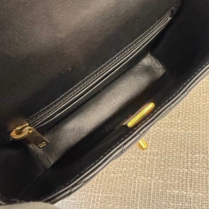 【99新 ✨ 全網最甜價！】特價 Chanel香奈兒22B琺瑯肩帶方胖子 黑金羊皮 晶片新款 （下單前先詢問庫存❗️）-8