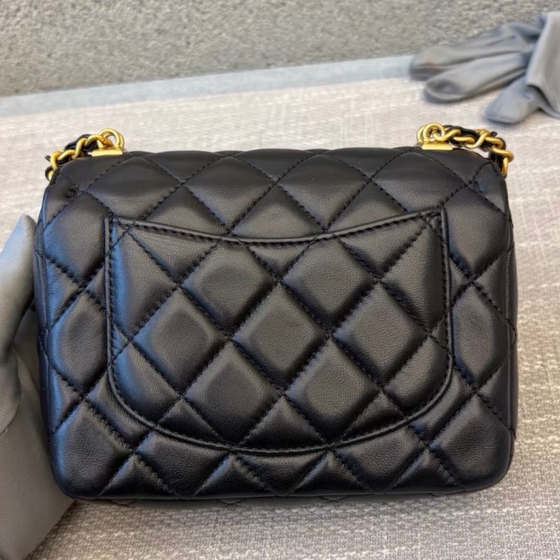 【99新 ✨ 全網最甜價！】特價 Chanel香奈兒22B琺瑯肩帶方胖子 黑金羊皮 晶片新款 （下單前先詢問庫存❗️）-10