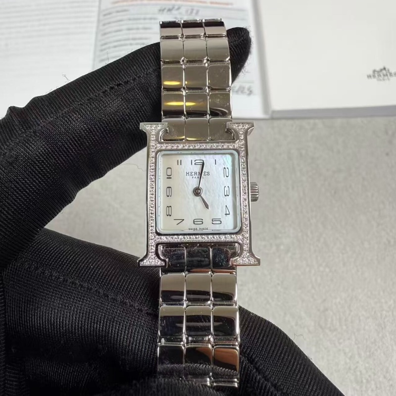 【老錢低調✨適合高品味人士✨價錢優惠】HERMES  H系列精鋼貝母盤原鑲鑽女士石英腕表-0