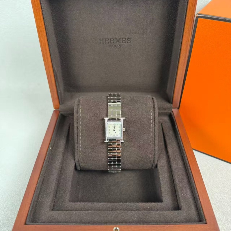 【老錢低調✨適合高品味人士✨價錢優惠】HERMES H系列精鋼貝母盤原鑲鑽女士石英腕表-2