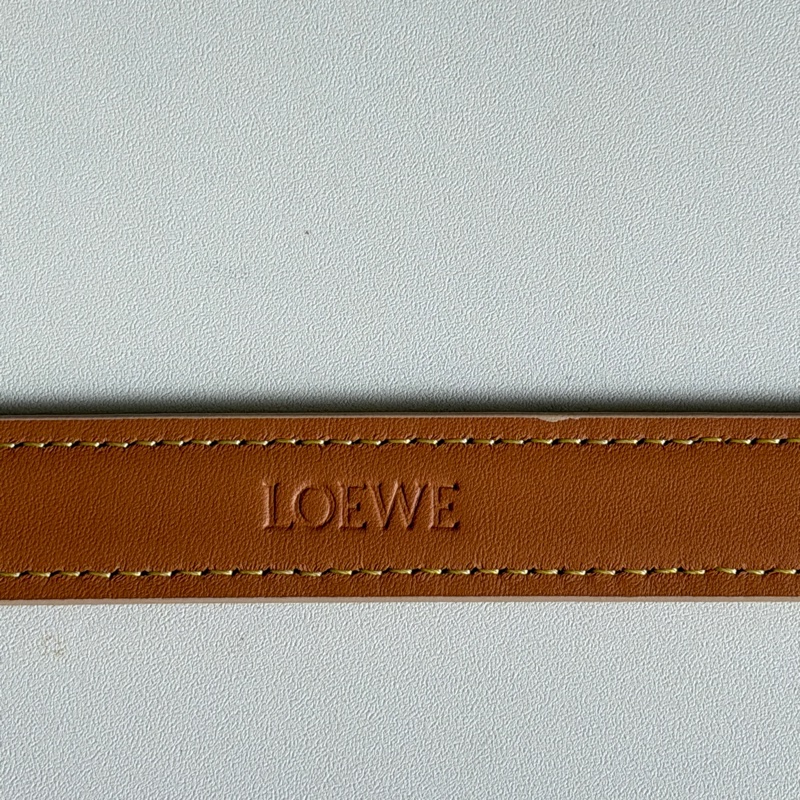 914intheair精品代購『全新閒置』Loewe 經典品牌logo奶茶色小牛皮腰帶/皮帶 85-21