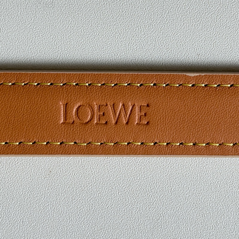 914intheair精品代購『全新閒置』Loewe 經典品牌logo奶茶色小牛皮腰帶/皮帶 85-22