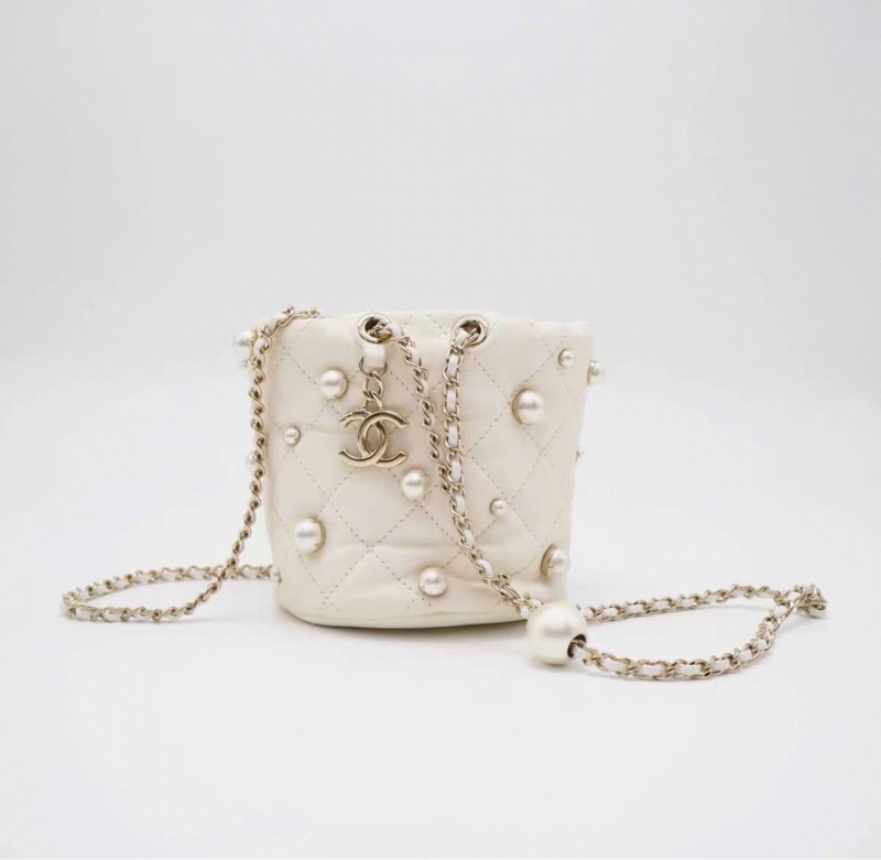 【97新 ✨ 全網最低價！】Chanel奶白珍珠mini水桶單肩包（下單前先詢問庫存❗️）-0