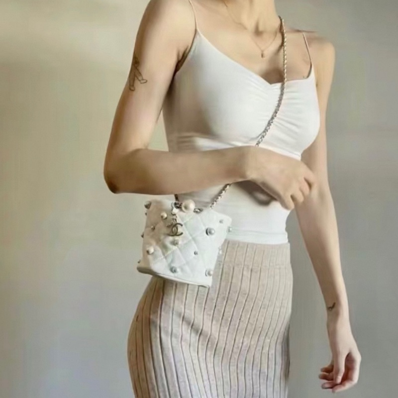 【97新 ✨ 全網最低價!】Chanel奶白珍珠mini水桶單肩包(下單前先詢問庫存❗️)-4