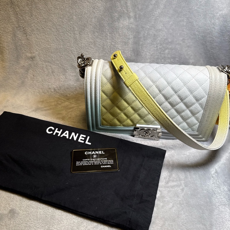 Chanel Boy Chanel 2018 SS 香奈兒限定彩虹漸層 粒紋牛皮 Old Medium-16