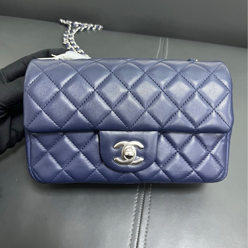 Chanel Classic Flap Mini 大Mini-0
