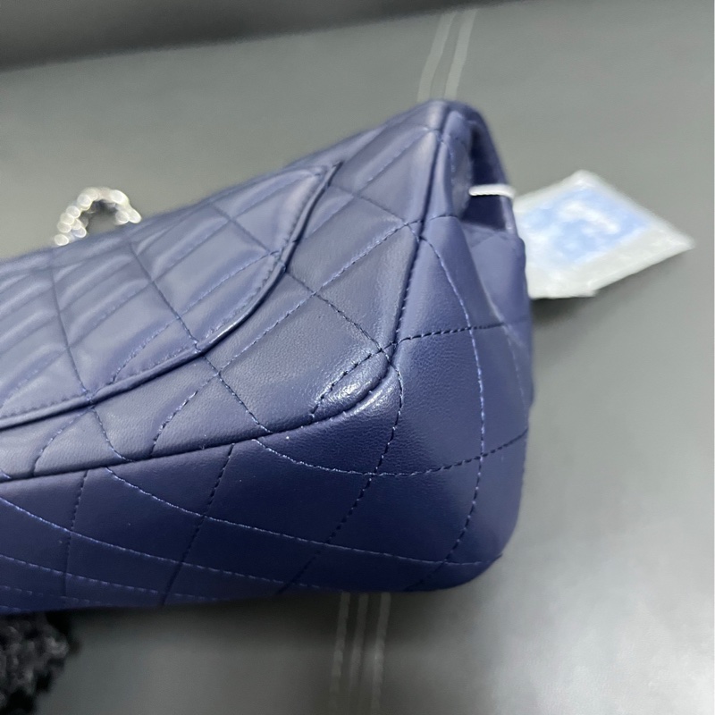 Chanel Classic Flap Mini 大Mini-8