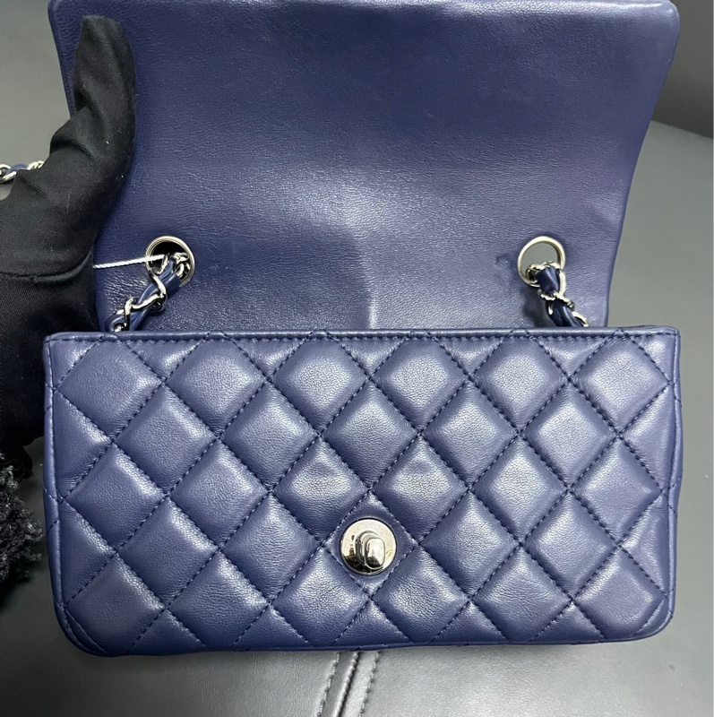 Chanel Classic Flap Mini 大Mini-11