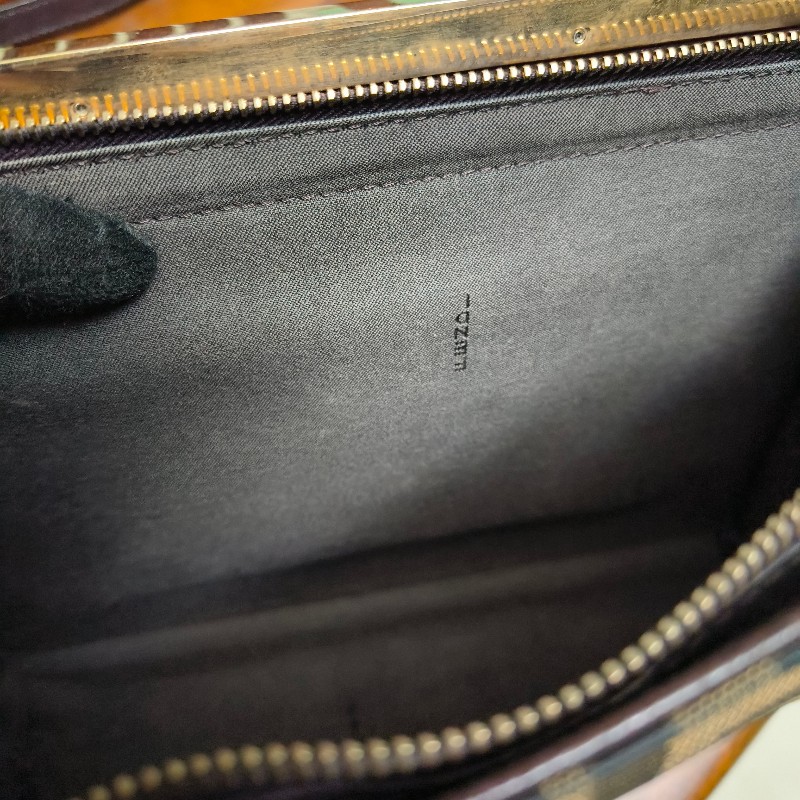 🫅女神購物節狂降(原$15800)‼️只到3/15⏰【8成新】㊣✨FENDI✨芬迪 FF 老花 皮革 兩用 郵差包 手提包 肩背包 斜背包/雙F/二手包/二手精品/保證正品-49