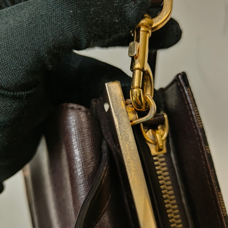 🫅女神購物節狂降(原$15800)‼️只到3/15⏰【8成新】㊣✨FENDI✨芬迪 FF 老花 皮革 兩用 郵差包 手提包 肩背包 斜背包/雙F/二手包/二手精品/保證正品-51