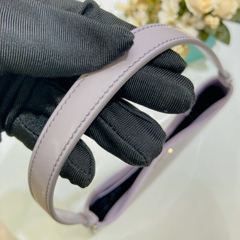 TW4731 普拉達光滑牛皮液下包包 Prada Cleo Brushed Leather Bag-12