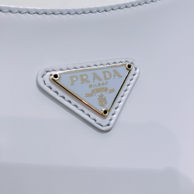 TW4731 普拉達光滑牛皮液下包包 Prada Cleo Brushed Leather Bag-19