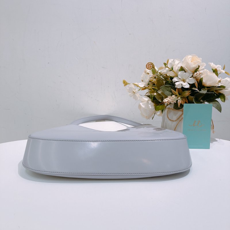 TW4731 普拉達光滑牛皮液下包包 Prada Cleo Brushed Leather Bag-24