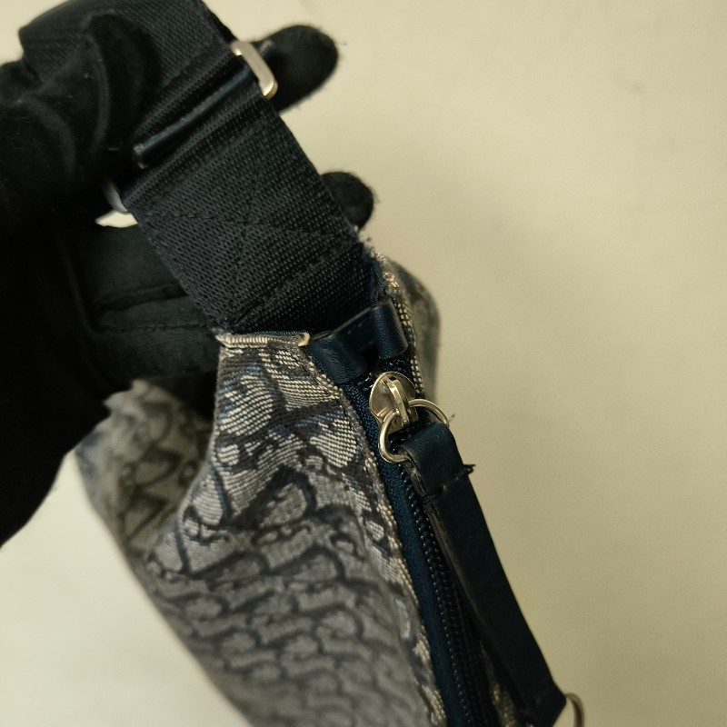 ㊣✨Christian Dior✨迪奧 CD 深藍色 老花 刺繡 輕量 郵差包 肩背包 斜背包/二手包/保證正品🌳二手樹屋🌳-31