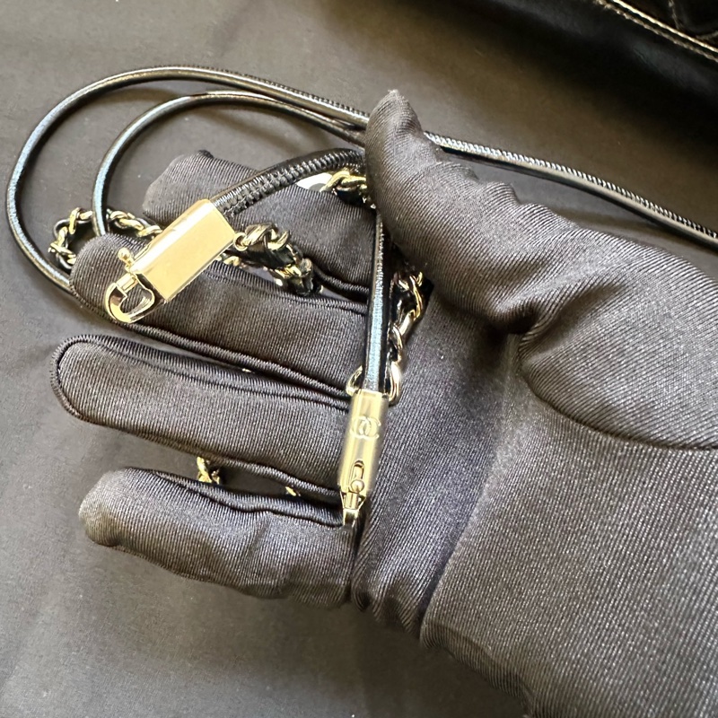 Chanel香奈兒31bag 黑色菱格紋油蠟皮25年晶片款羊皮材質金鍊 鍊條單肩斜挎手提包 迷你 女款 黑色全新正品,-7