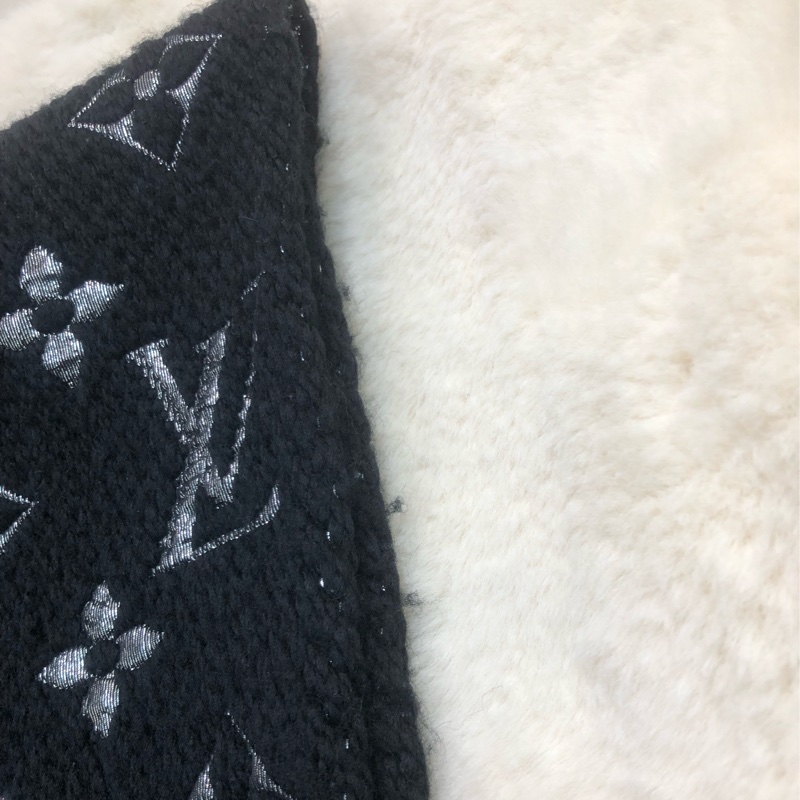 LV Black & Silver Wool 頸巾-11