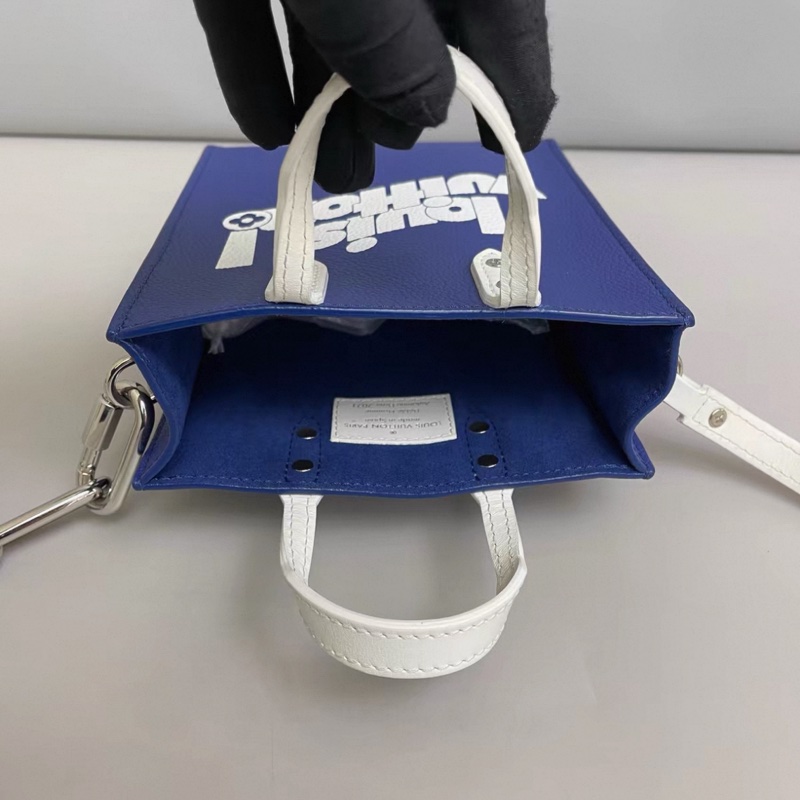 LV路易威登Sac Plat XS蓝色牛皮秀款琴谱包 芯片-5