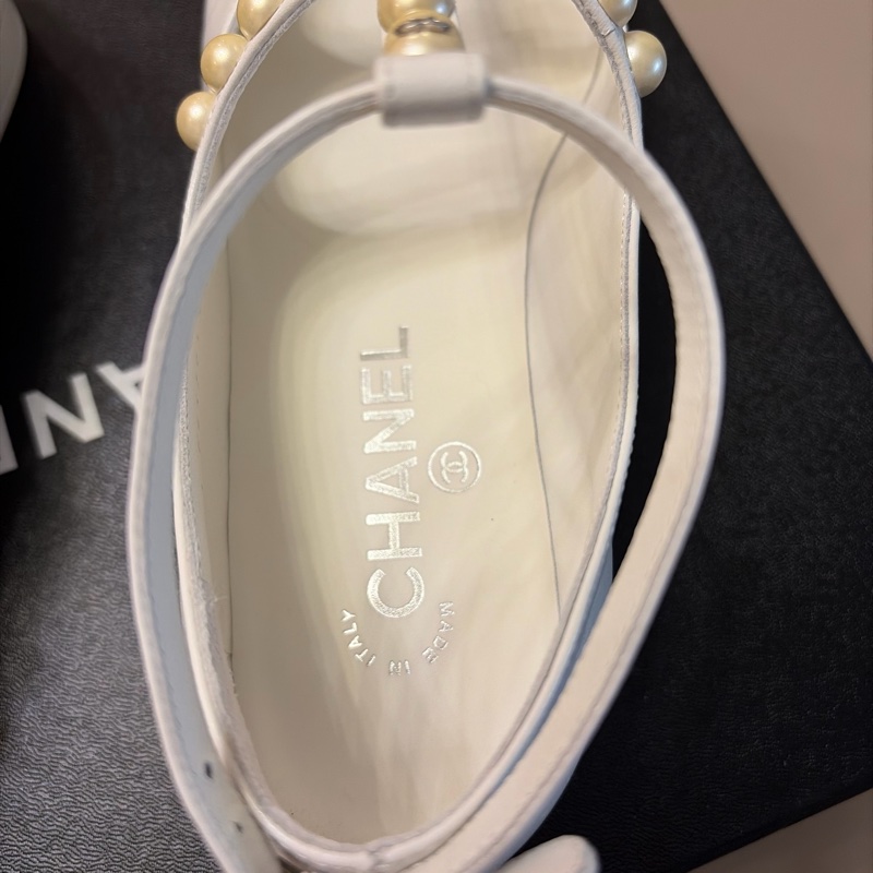 Chanel 白色鑲珍珠矮跟鞋-8