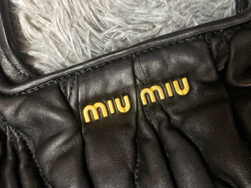 Miumiu黑金包 三用包-14
