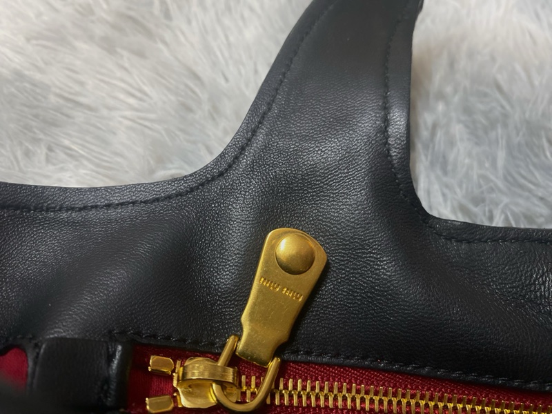 Miumiu黑金包 三用包-15