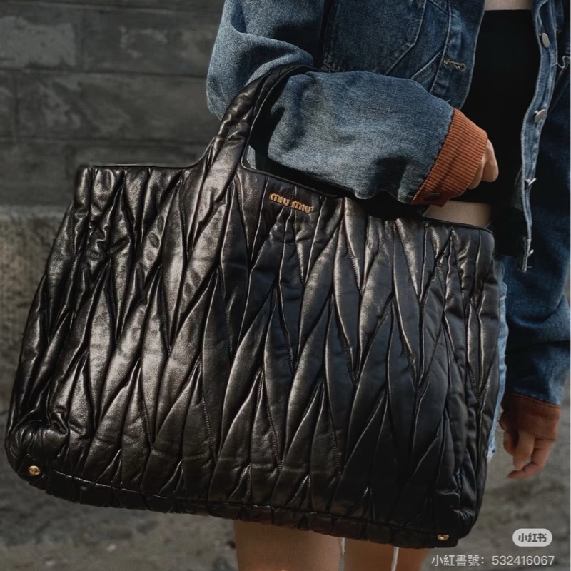 Miumiu黑金包 機車包 托特包 購物包 斜背包 手提 三用包-0