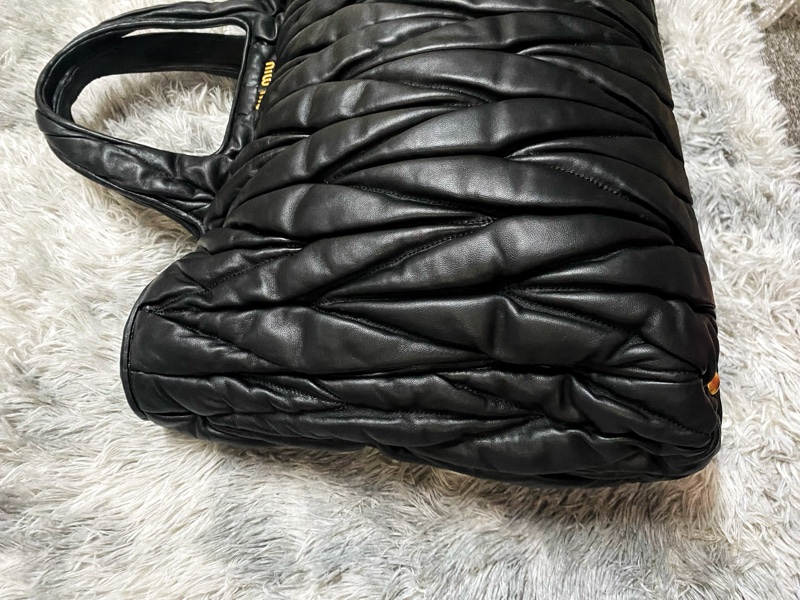 Miumiu黑金包 機車包 托特包 購物包 斜背包 手提 三用包-11