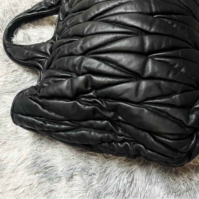 Miumiu黑金包 機車包 托特包 購物包 斜背包 手提 三用包-13