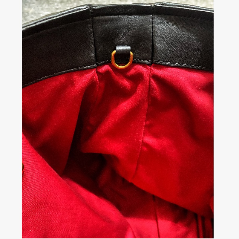 Miumiu黑金包 機車包 托特包 購物包 斜背包 手提 三用包-22