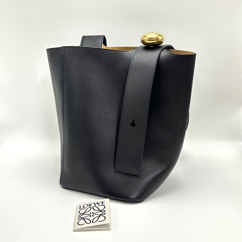 LOEWE黑金pebble中號水桶包19*29*19 98新配件塵袋-1