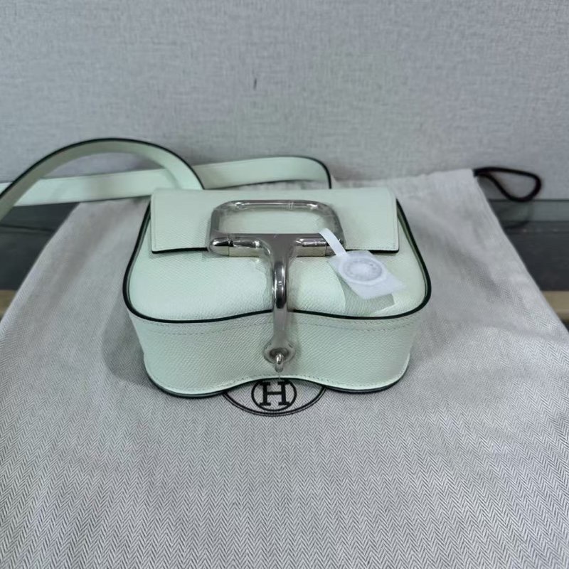 ✨HERMES Della氣泡綠銀扣肩背斜背屁股包18*16*8 全新閒置配件塵袋-3