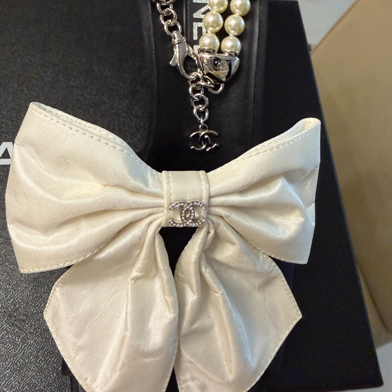 Chanel緞面蝴蝶結涼鞋-10