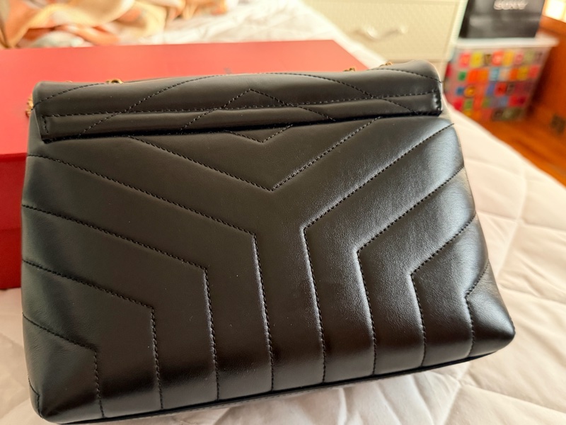 YSL 絎縫皮革鍊帶肩背包-12