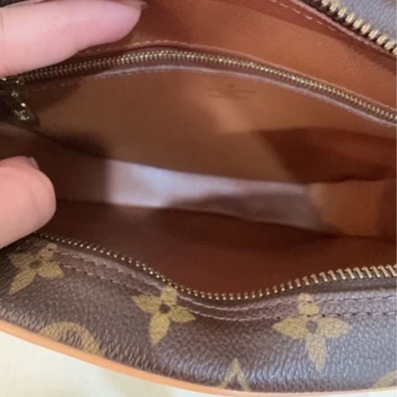 LV 路易威登經典 Monogram 蘋果馬鞍包-4