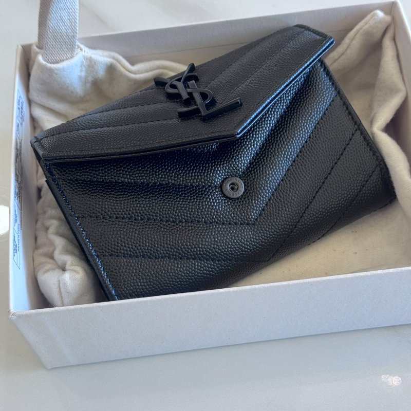 *SHIHNA名牌精品* YSL 粒面壓紋皮革信封錢包-4