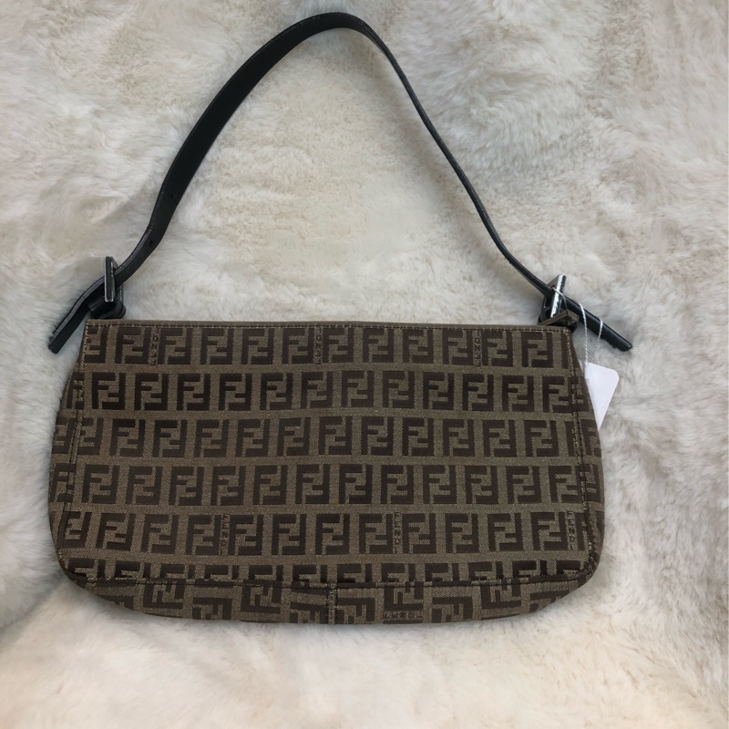 FENDI 老花腋下包 XA491-1