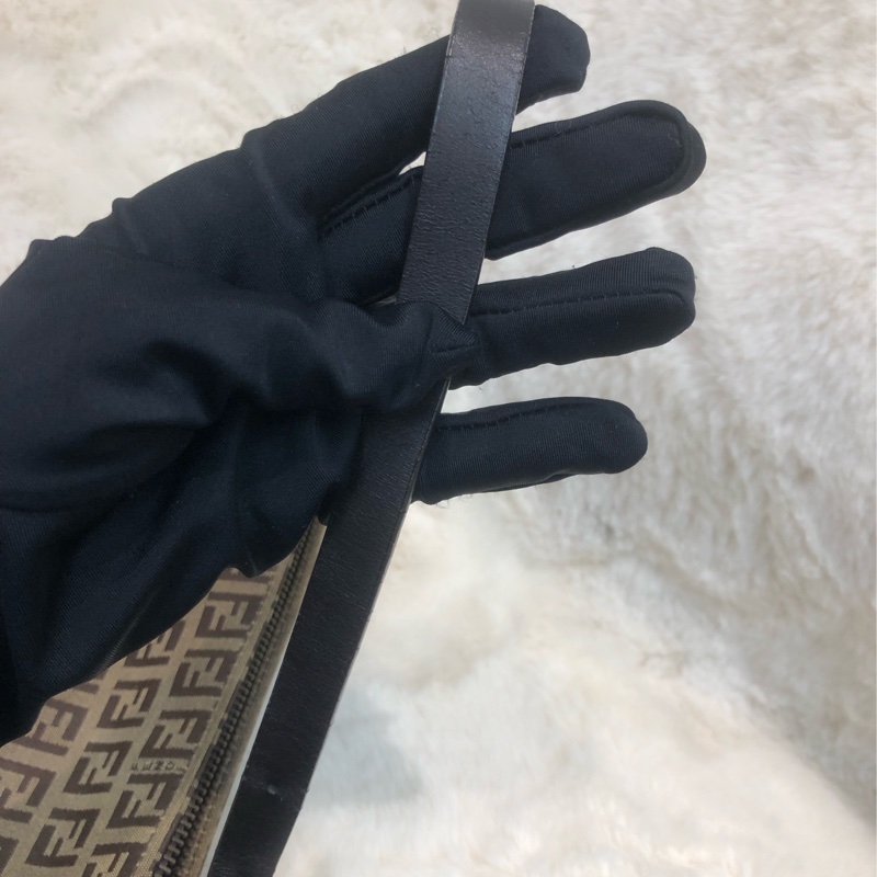 FENDI 老花腋下包 XA491-11