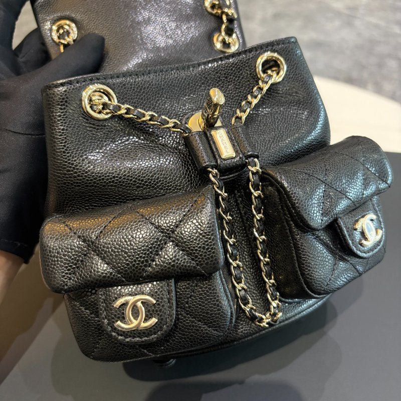 *SHIHNA名牌精品* CHANEL Duma 牛皮雙口黑金 小青蛙後背包 芯片款-8