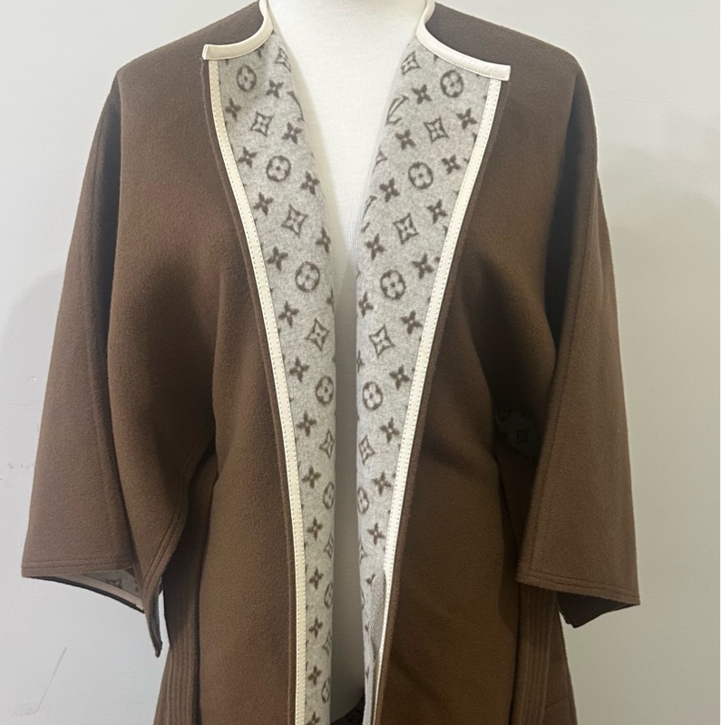 二手正品Louis Vuitton走秀款大衣-1