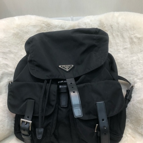 Prada 降落傘背囊 大號 XC309