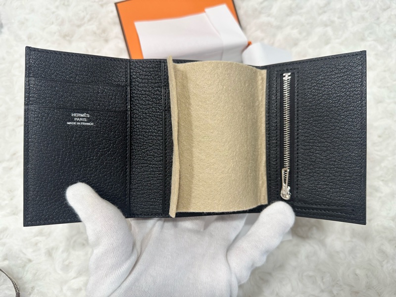全新 Hermes Bearn combin 人氣Noir色 三折短夾-3