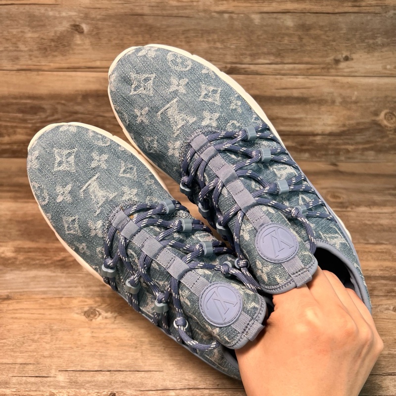 LV路易威登丹寧牛仔 老花logo滿印 41碼99閒置新未使用-4