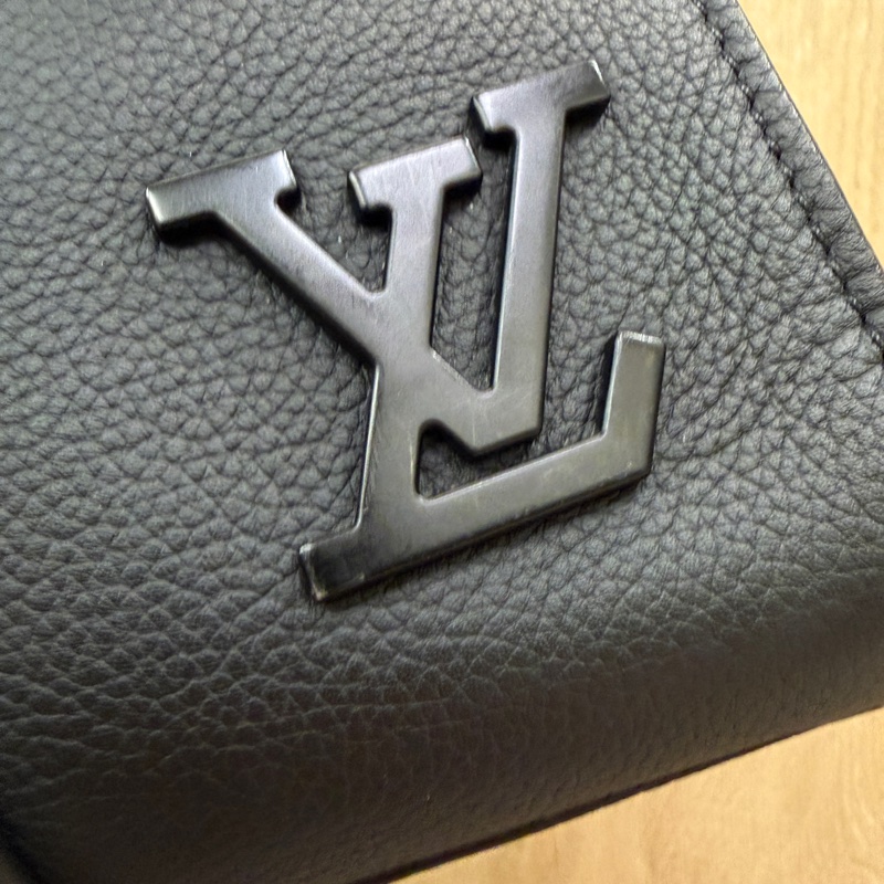 LV 黑牛皮黑釦Take off肩背托特包M57308-1