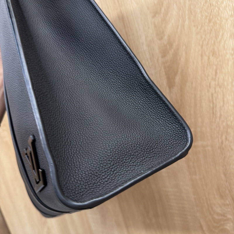 LV 黑牛皮黑釦Take off肩背托特包M57308-3