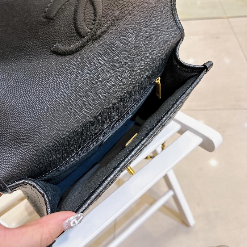 Chanel 22K 真品荔枝皮軍牌手柄郵差包豆腐包學院包-24