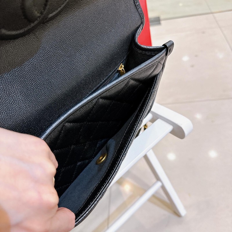 Chanel 22K 真品荔枝皮軍牌手柄郵差包豆腐包學院包-25