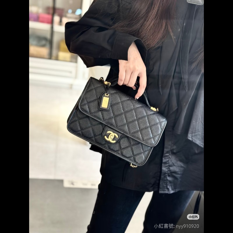 Chanel 22K 真品荔枝皮軍牌手柄郵差包豆腐包學院包-6