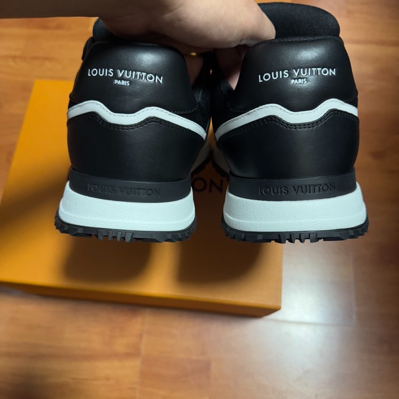 Lv Run Away小胖丁 新款低幫生活休閒鞋 黑色 41碼 99新成色-4