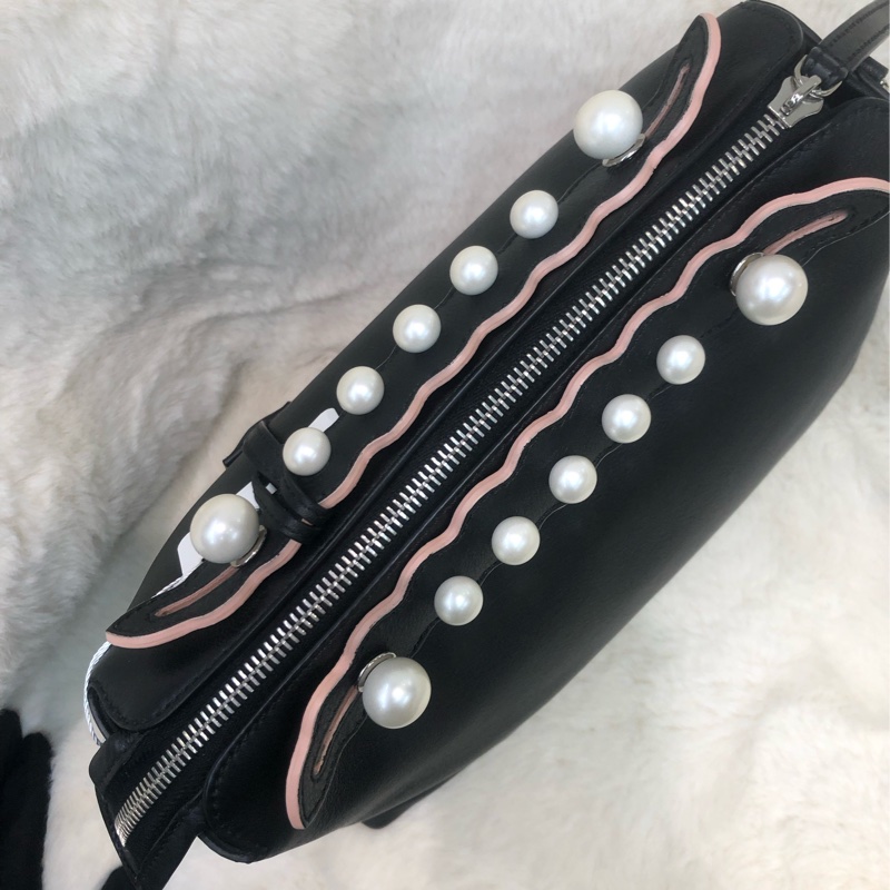 FENDI By the way 黑色珍珠手袋 XB901-4